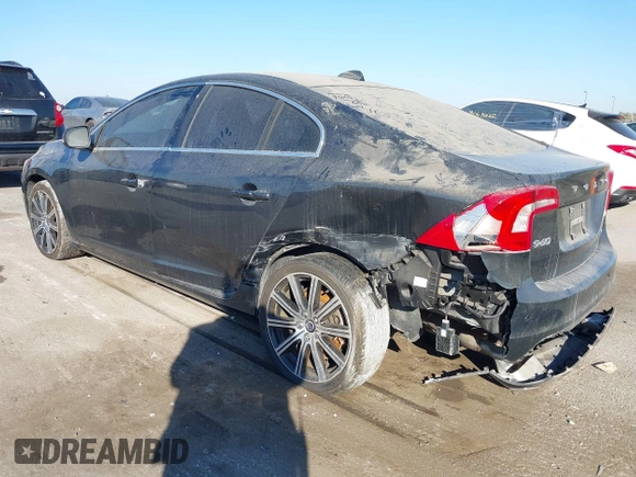 2016 Volvo S60 T6 Drive-E with VIN YV149MFK6G2395690, listed as a IAAI auction lot 40634896 with 130,833 mi miles. Bid and sale history available at carsss.com. Image 3.