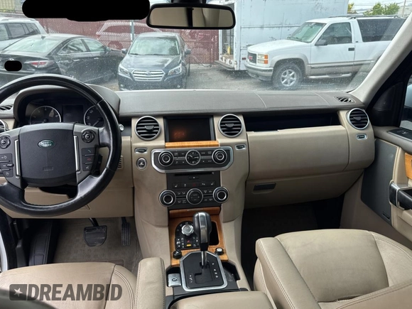 2013 Land Rover LR4 Lux with VIN SALAK2D46DA672743, listed as a Copart auction lot 60096085 with 146,478 mi miles and Clean title. Bid and sale history available at DreamBid. Image 9.