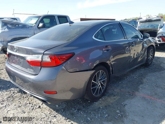 2016 Lexus ES 350 with VIN 58ABK1GG6GU006081, listed as a IAAI auction lot 41921222 with 198,668 mi miles. Bid and sale history available at carsss.com. Image 4.
