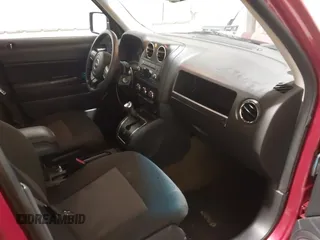 2016 Jeep Patriot Sport with VIN 1C4NJRBB0GD782440, listed as a IAAI auction lot 41311967 with 160,131 mi miles and . Bid and sale history available at carsss.com. Image 5.