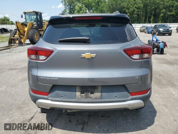 2021 Chevrolet TrailBlazer LT with VIN KL79MPSL1MB040347, listed as a Copart auction lot 64392884 with 42,576 mi miles and Salvage Title. Bid and sale history available at DreamBid. Image 6.