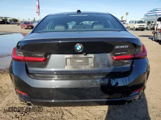 2023 BMW 3 Series 330i with VIN 3MW69FF04P8C91836, listed as a Copart auction lot 48255555 with 27,514 mi miles and Salvage Title. Bid and sale history available at carsss.com. Image 6.