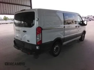 2019 Ford Transit z VIN 1FTYE1YM1KKB28322, wystawiony jako IAAI lot #42300105 z przebiegiem 286 870 mil mil oraz . Historia ofert i sprzedaży dostępna na DreamBid. Obrazek 1.