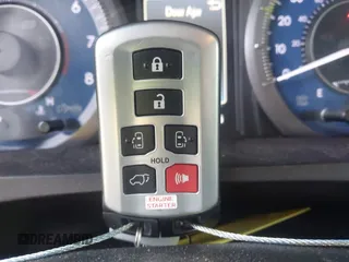2015 Toyota Sienna XLE with VIN 5TDYK3DC8FS639221, listed as a IAAI auction lot 41891188 with 195,610 mi miles. Bid and sale history available at carsss.com. Image 11.