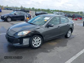 2013 Mazda 3 i Touring z VIN JM1BL1V72D1822505, wystawiony jako IAAI lot #42199595 z przebiegiem 103 560 mil mil oraz . Historia ofert i sprzedaży dostępna na DreamBid. Obrazek 17.