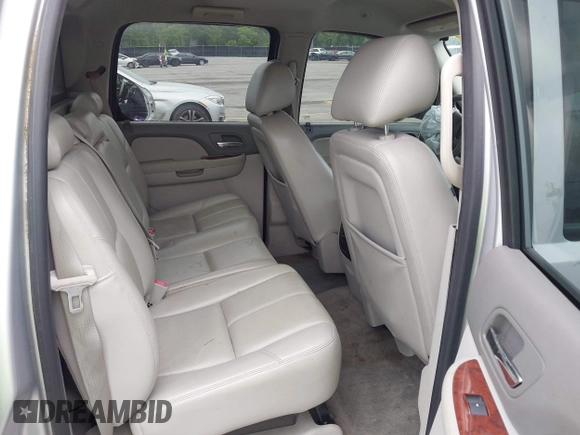2013 Chevrolet Avalanche LT with VIN 3GNMCFE08DG289092, listed as a IAAI auction lot 42090240 with 143,588 mi miles and . Bid and sale history available at DreamBid. Image 8.