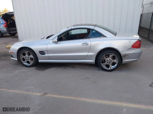 2005 Mercedes-Benz SL-Class 5.0L with VIN WDBSK75F25F100967, listed as a IAAI auction lot 41562622 with 76,498 mi miles. Bid and sale history available at carsss.com. Image 14.