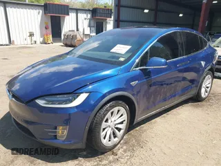 2016 Tesla Model X 70D z VIN 5YJXCBE20GF006744, wystawiony jako IAAI lot #42045005 z przebiegiem 169 619 mil mil oraz . Historia ofert i sprzedaży dostępna na DreamBid. Obrazek 2.