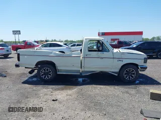 1987 Ford F-250 with VIN 1FTHF2518HKA08300, listed as a IAAI auction lot 41984273 with 37,267 mi miles and . Bid and sale history available at DreamBid. Image 12.