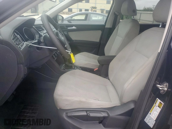 2018 Volkswagen Tiguan S с VIN 3VV0B7AX8JM080954, выставлен на аукционе Copart как лот 60912245 с пробегом 87 936 миль миль и Чистый • Clean title. История ставок и продаж доступна на DreamBid. Изображение 7.