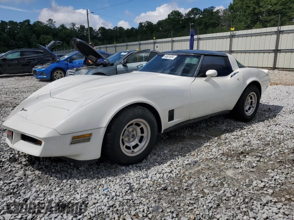 1981 Chevrolet Corvette with VIN 1G1AY876XBS419804, listed as a Copart auction lot 64681834 with 651,033 mi miles and Non Repairable. Bid and sale history available at carsss.com. Image 1.