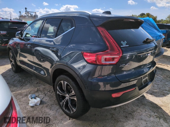 2022 Volvo XC40 Inscription with VIN YV4AC2HL4N2745980, listed as a Copart auction lot 74689834 with 27,858 mi miles and Salvage Title. Bid and sale history available at carsss.com. Image 2.