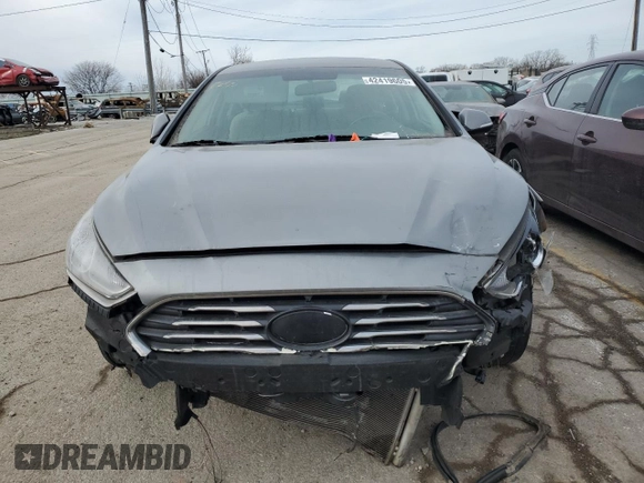 2018 Hyundai Sonata Hybrid SE with VIN KMHE24L39JA086798, listed as a Copart auction lot 42419605 with 93,847 mi miles and Clean Title. Bid and sale history available at carsss.com. Image 5.