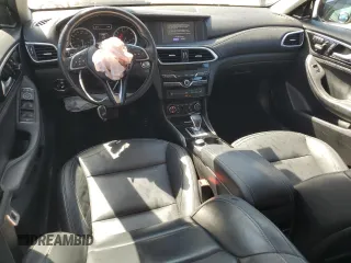 2019 Infiniti QX30 Essential with VIN SJKCH5CP1KA010638, listed as a Copart auction lot 47231025 with 62,393 mi miles and Salvage title. Bid and sale history available at DreamBid. Image 8.