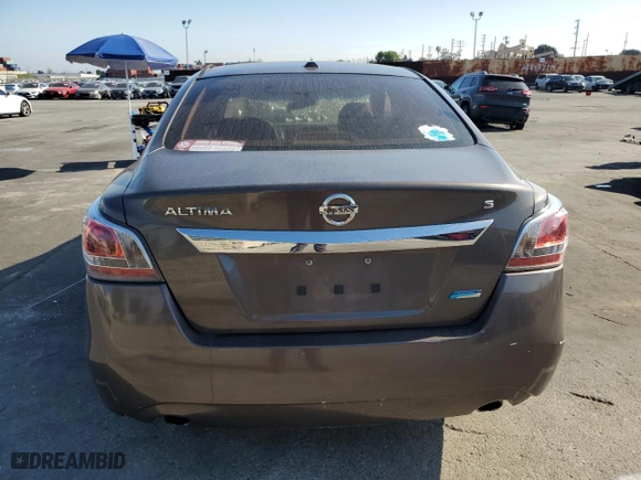 2014 Nissan Altima 2.5 S with VIN 1N4AL3APXEN256817, listed as a Copart auction lot 50710245 with 152,757 mi miles and Salvage Title. Bid and sale history available at carsss.com. Image 6.