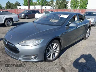 2014 Tesla Model S 60 with VIN 5YJSA1S11EFP35998, listed as a IAAI auction lot 42316563 with 83,835 mi miles and . Bid and sale history available at DreamBid. Image 20.