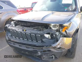 2017 Jeep Renegade Altitude with VIN ZACCJBBB4HPE93661, listed as a IAAI auction lot 41593284 with 92,667 mi miles and . Bid and sale history available at DreamBid. Image 6.