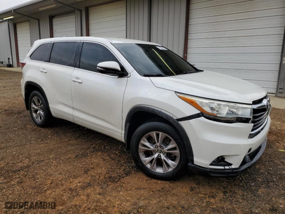 2016 Toyota Highlander LE Plus with VIN 5TDZKRFH6GS176626, listed as a Copart auction lot 50291045 with 119,801 mi miles and Clean Title. Bid and sale history available at carsss.com. Image 4.