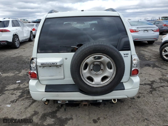 2005 Suzuki XL-7 LX with VIN JS3TX92V154102754, listed as a Copart auction lot 61393144 with 180,493 mi miles and Salvage Title. Bid and sale history available at carsss.com. Image 6.