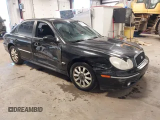 2003 Hyundai Sonata GLS with VIN KMHWF35H33A782779, listed as a IAAI auction lot 41702937 with 285,264 mi miles. Bid and sale history available at carsss.com. Image 1.