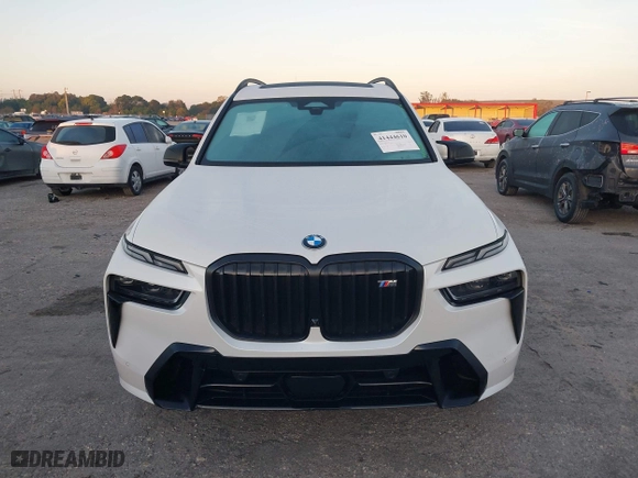 2024 BMW X7 M60i with VIN 5UX33EM06R9S83619, listed as a IAAI auction lot 41444610 with 29,509 mi miles. Bid and sale history available at carsss.com. Image 13.