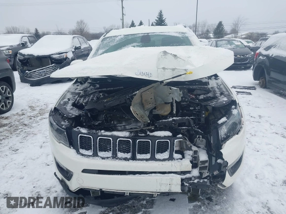 2019 Jeep Compass Latitude with VIN 3C4NJDBBXKT647665, listed as a IAAI auction lot 41327220 with 41,957 mi miles and . Bid and sale history available at carsss.com. Image 12.