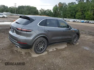 2019 Porsche Cayenne with VIN WP1AA2AY8KDA09685, listed as a Copart auction lot 66496105 with 93,007 mi miles and Salvage title. Bid and sale history available at DreamBid. Image 3.