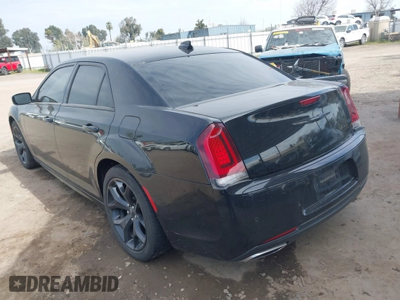 2022 Chrysler 300 Touring L with VIN 2C3CCADG7NH262848, listed as a IAAI auction lot 41777821 with 29,618 mi miles. Bid and sale history available at carsss.com. Image 3.