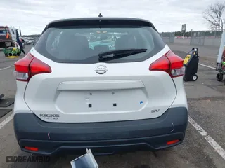 2018 Nissan Kicks SR with VIN 3N1CP5CU0JL510389, listed as a IAAI auction lot 41710875 with 48,001 mi miles. Bid and sale history available at carsss.com. Image 17.