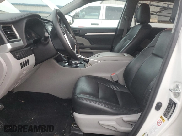 2018 Toyota Highlander LE with VIN 5TDZARFH0JS039501, listed as a Copart auction lot 59581135 with 103,389 mi miles and Salvage title. Bid and sale history available at DreamBid. Image 7.