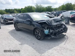 2025 Nissan Sentra SV z VIN 3N1AB8CV5SY276089, wystawiony jako IAAI lot #42110662 z przebiegiem 6 276 mil mil oraz . Historia ofert i sprzedaży dostępna na DreamBid. Obrazek 1.