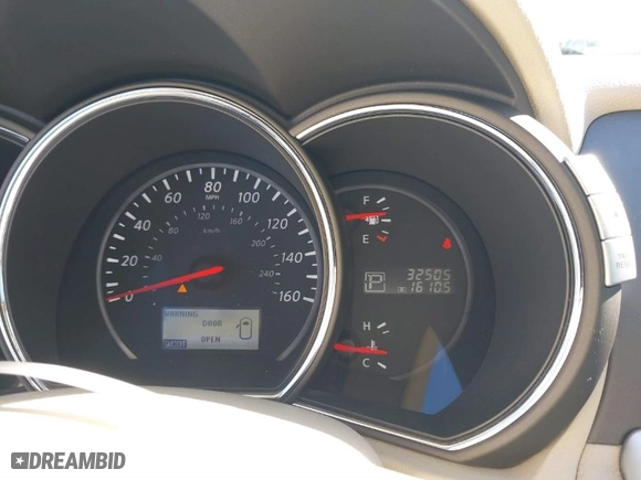2014 Nissan Murano CrossCabriolet with VIN JN8AZ1FY7EW301256, listed as a IAAI auction lot 41052881 with 32,505 mi miles. Bid and sale history available at carsss.com. Image 7.
