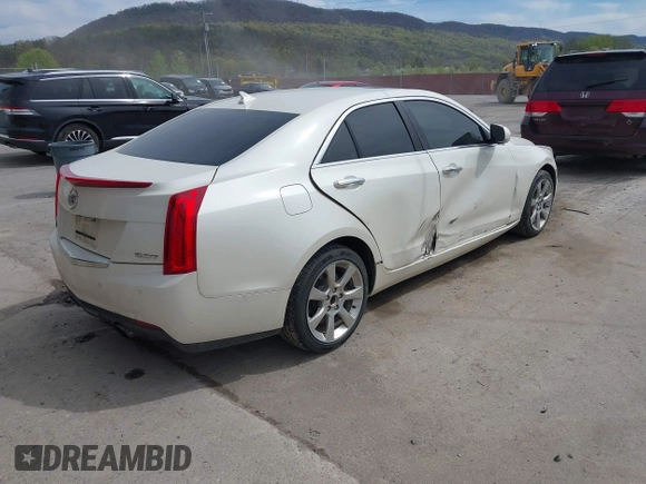 2014 Cadillac ATS Luxury RWD z VIN 1G6AB5RX6E0130600, wystawiony jako IAAI lot #42094510 z przebiegiem 122 872 mil mil oraz . Historia ofert i sprzedaży dostępna na DreamBid. Obrazek 4.