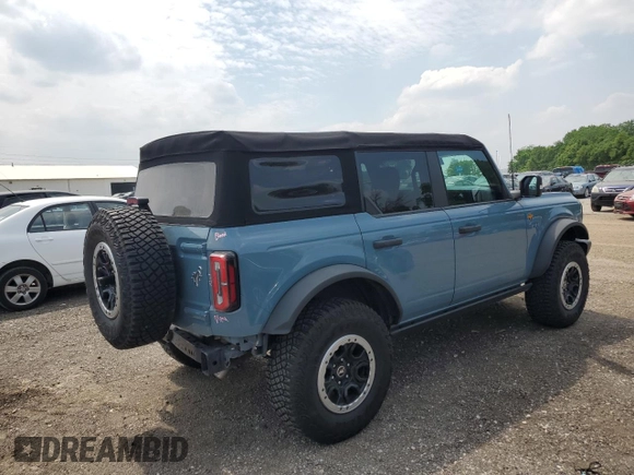 2022 Ford Bronco with VIN 1FMEE5DH7NLB89588, listed as a Copart auction lot 59777455 with 25,323 mi miles and Salvage title. Bid and sale history available at DreamBid. Image 3.
