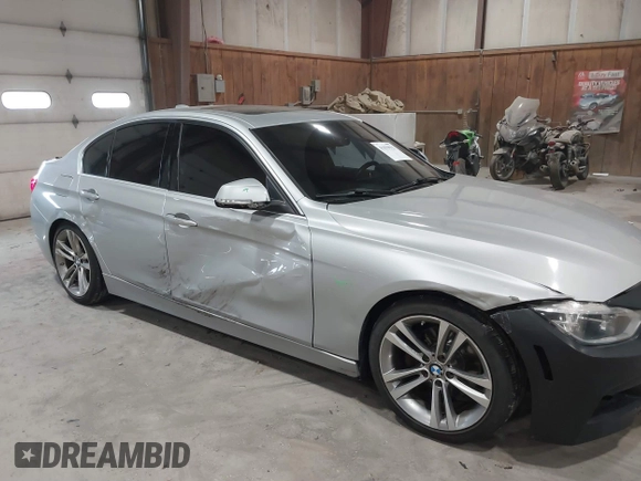 2018 BMW 3 Series 330i xDrive with VIN WBA8D9G50JNU66817, listed as a IAAI auction lot 41859913 with 44,990 mi miles. Bid and sale history available at carsss.com. Image 6.