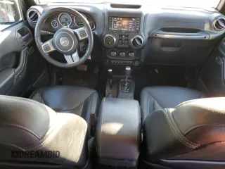 2018 Jeep Wrangler JK Unlimited Sahara with VIN 1C4BJWEG1JL890913, listed as a Copart auction lot 41367695 with 62,521 mi miles and Salvage Title. Bid and sale history available at carsss.com. Image 8.