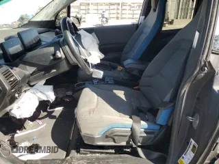 2016 BMW i3 z VIN WBY1Z4C56GV508123, wystawiony jako Copart lot #50242215 z przebiegiem 73 740 mil mil oraz Szkoda całkowita • Salvage title. Historia ofert i sprzedaży dostępna na DreamBid. Obrazek 7.