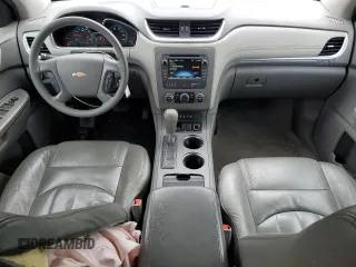 2016 Chevrolet Traverse LS z VIN 1GNKRFKD2GJ254435, wystawiony jako Copart lot #49959665 z przebiegiem 113 238 mil mil oraz Szkoda całkowita • Salvage title. Historia ofert i sprzedaży dostępna na DreamBid. Obrazek 8.