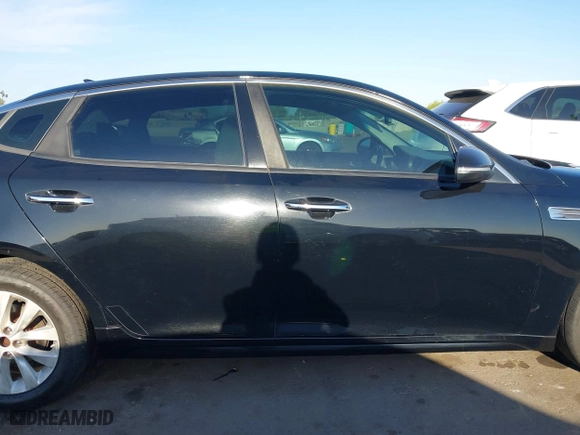 2016 Kia Optima EX with VIN 5XXGU4L38GG032056, listed as a IAAI auction lot 42013867 with 145,466 mi miles. Bid and sale history available at carsss.com. Image 13.
