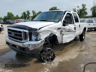 2004 Ford Super Duty F-250 XL with VIN 1FTNW21P14EA23582, listed as a Copart auction lot 62658954 with 205,382 mi miles and Salvage Title. Bid and sale history available at carsss.com. Image 1.