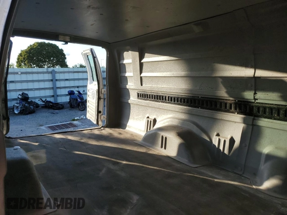 2014 Ford Econoline Cargo Commercial with VIN 1FTNS2EW5EDA02500, listed as a Copart auction lot 81932724 with 78,544 mi miles and Salvage Title. Bid and sale history available at carsss.com. Image 10.
