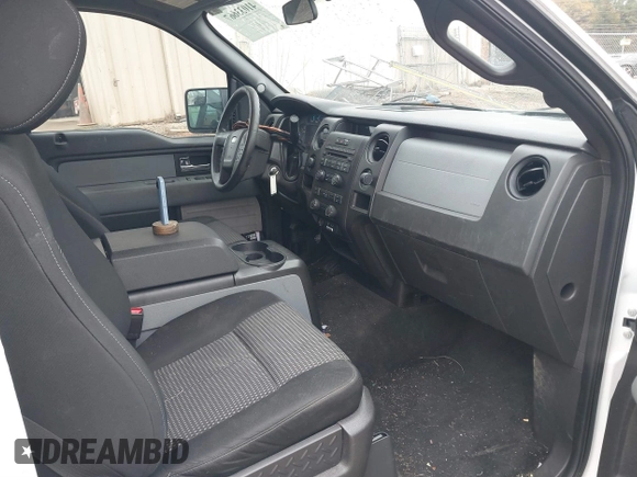 2014 Ford F-150 XL with VIN 1FTFW1CF8EFA66332, listed as a IAAI auction lot 41033667 with 200,513 mi miles. Bid and sale history available at carsss.com. Image 5.