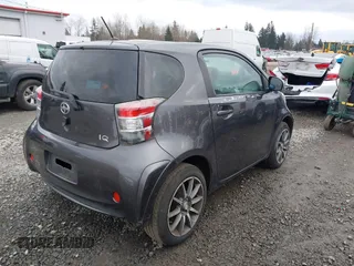 2012 Scion iQ с VIN JTNJJXB05CJ012257, выставлен на аукционе IAAI как лот 41532464 с пробегом 127 134 миль миль и . История ставок и продаж доступна на DreamBid. Изображение 4.
