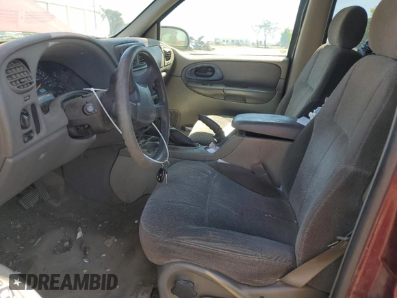 2004 Chevrolet TrailBlazer LS with VIN 1GNDT13S342444373, listed as a Copart auction lot 55796795 with 209,120 mi miles and Salvage Title. Bid and sale history available at DreamBid. Image 7.