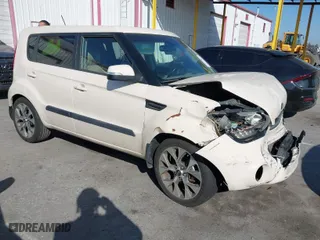 2013 Kia Soul + with VIN KNDJT2A6XD7760122, listed as a IAAI auction lot 41652106 with 116,237 mi miles. Bid and sale history available at carsss.com. Image 1.