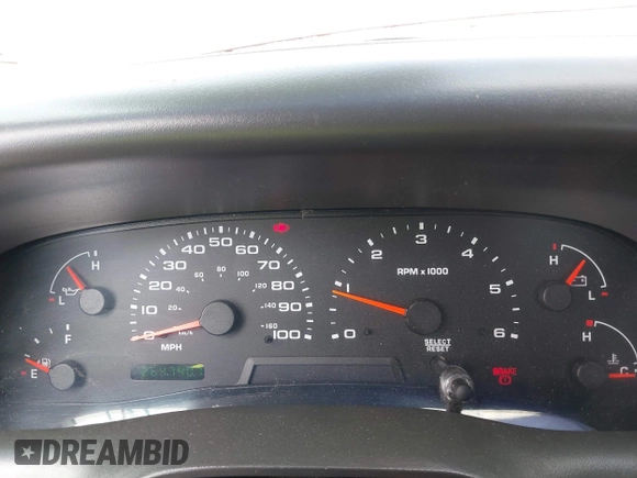 2004 Ford F-250 XL z VIN 1FTNX21L24EB13706, wystawiony jako IAAI lot #42299868 z przebiegiem 264 740 mil mil oraz . Historia ofert i sprzedaży dostępna na DreamBid. Obrazek 7.