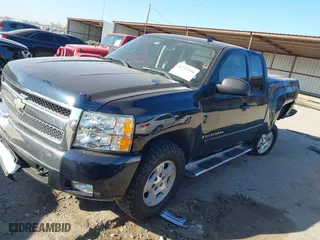 2007 Chevrolet Silverado 1500 Work Truck with VIN 1GCEC19C77Z509671, listed as a IAAI auction lot 41771336 with 256,817 mi miles. Bid and sale history available at carsss.com. Image 17.