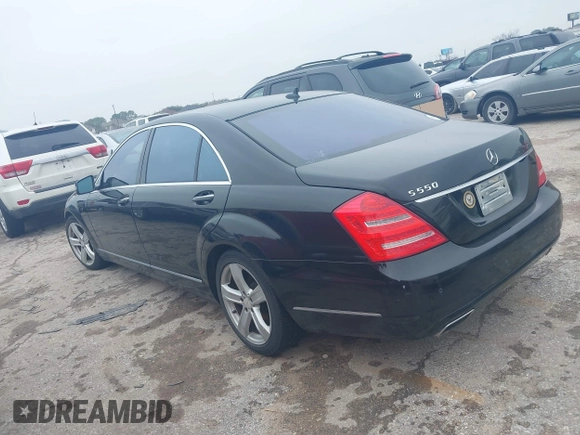 2011 Mercedes-Benz S-Class S 550 with VIN WDDNG7BB1BA362219, listed as a IAAI auction lot 41439408 with 165,076 mi miles. Bid and sale history available at carsss.com. Image 14.