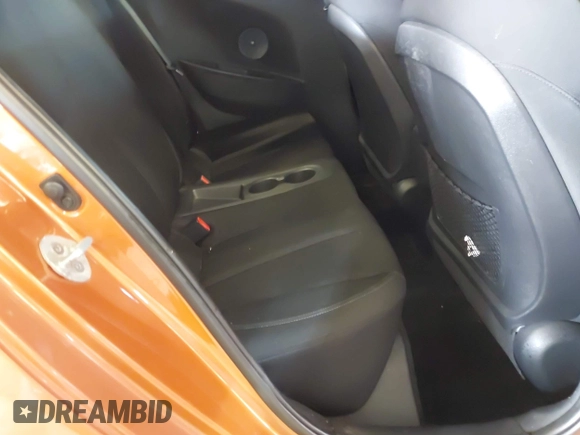 2013 Hyundai Veloster w/Black Int z VIN KMHTC6AD3DU143656, wystawiony jako IAAI lot #42139839 z przebiegiem 121 392 mil mil oraz . Historia ofert i sprzedaży dostępna na DreamBid. Obrazek 8.