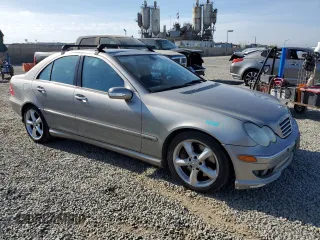 2006 Mercedes-Benz C 230 Sport with VIN WDBRF52H26A869299, listed as a Copart auction lot 63820245 with 264,629 mi miles and Salvage title. Bid and sale history available at DreamBid. Image 4.